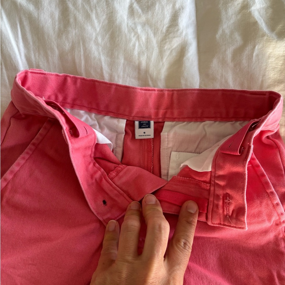 little boys Janie & Jack size 6 red shorts - Picture 4 of 4